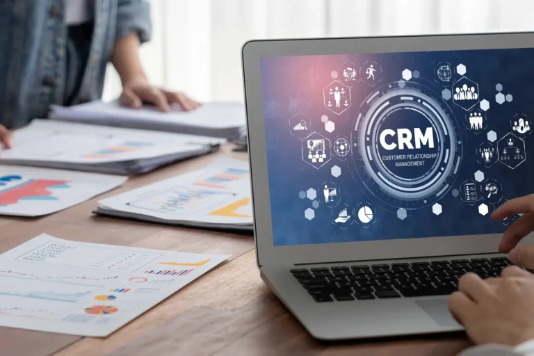 KI CRM Optimierung und Datenpflege
